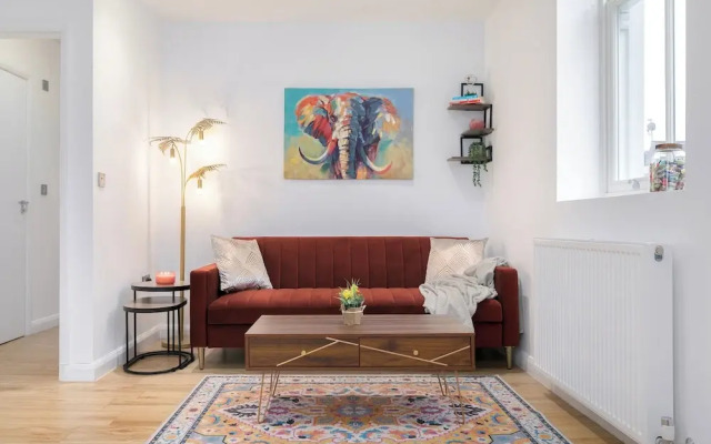 Deluxe 1 Bed Apartment, London