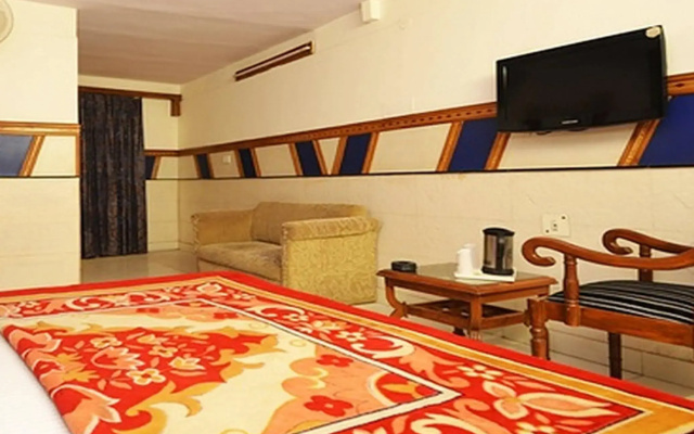 Anoop Hotel