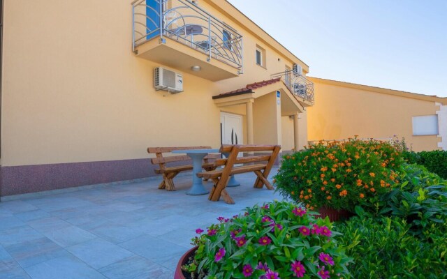 Stunning Apartment in Krvavica With Wifi
