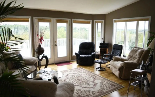 Serenity Hillside B&B