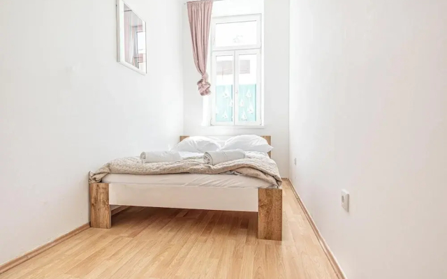 6BR Apt Lovely Garden Near Lorenz Böhler - Apartment in Vienna - Photo 2