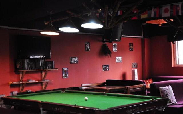 Yanying International Youth Hostel