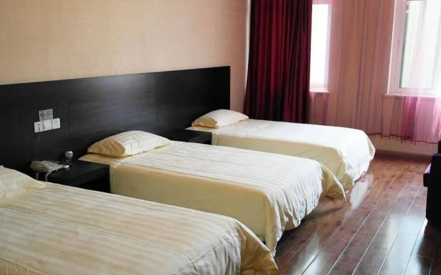 City 118 Chain Hotel