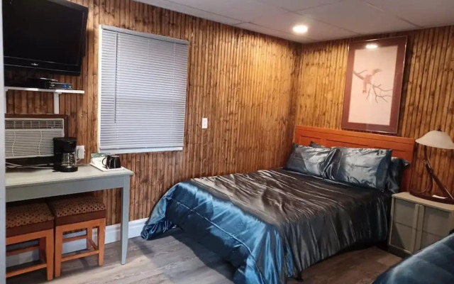 Falls Motel
