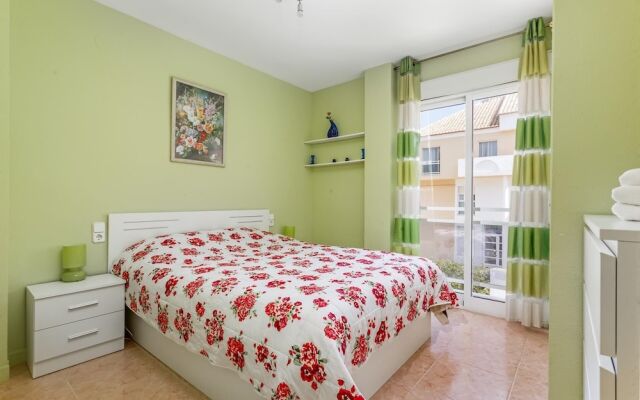 Gorgeous 2-bed Apartment Near the Beach