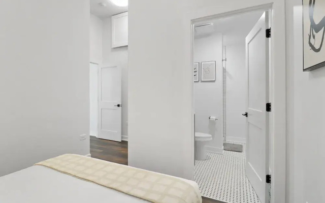 Stylish 4BR Stay - State rep