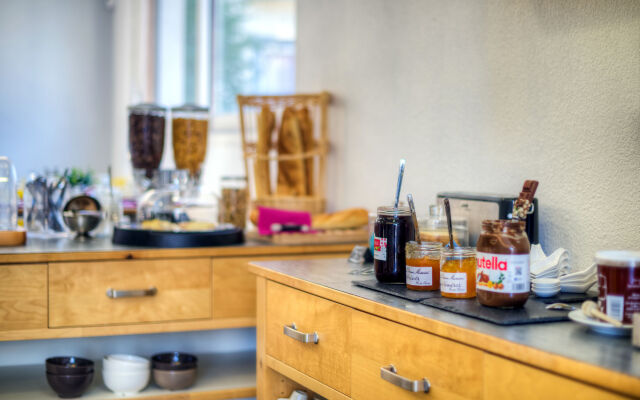 Zenitude Hotel-Residences Les Terrasses du Lac