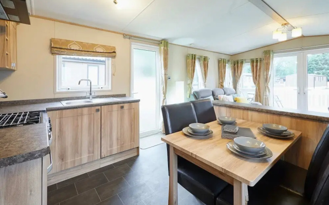 Host Stay Brooksbank Lodge