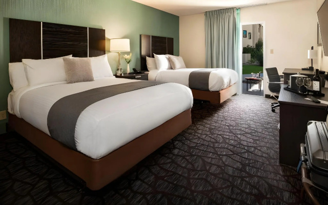Silver Sevens Hotel & Casino