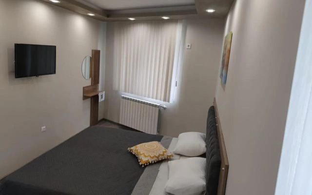 Flowers Apartment