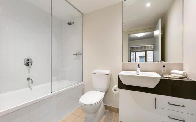 Melbourne Carlton Central Apartment Hotel
