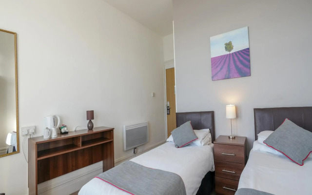 OYO Shanklin Beach Hotel