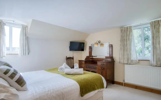 Bullcroft - 6 Bedroom House - Oxwich