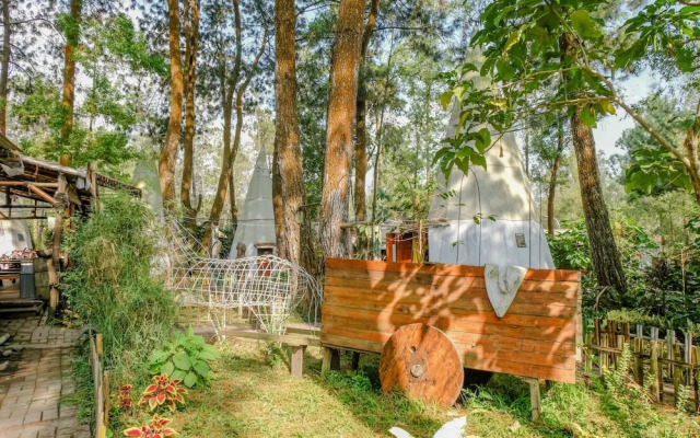 Oyo 1160 Apache Camp Batu