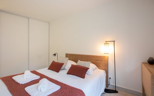 Moderne cosy 350m C. Mirabeau