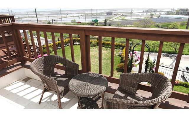 Ganghwa Haebeach Pension
