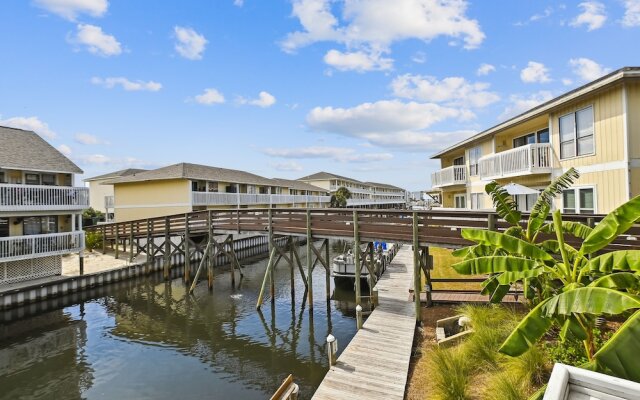 Sandpiper Cove 1053 1 Bedroom Condo by RedAwning