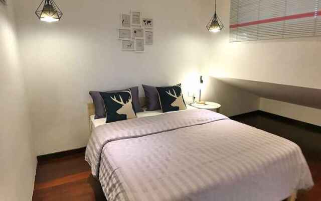 iBook10 Deluxe Loft Suite Room by iBook Homestay