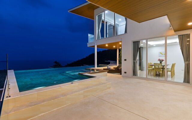 Chaweng Noi Luxury 4BR Blue Dream Villa