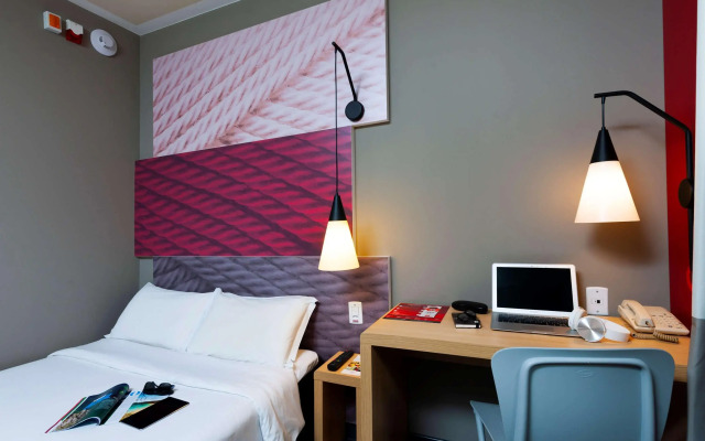 ibis Sao Carlos