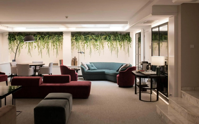 Acacia Suite