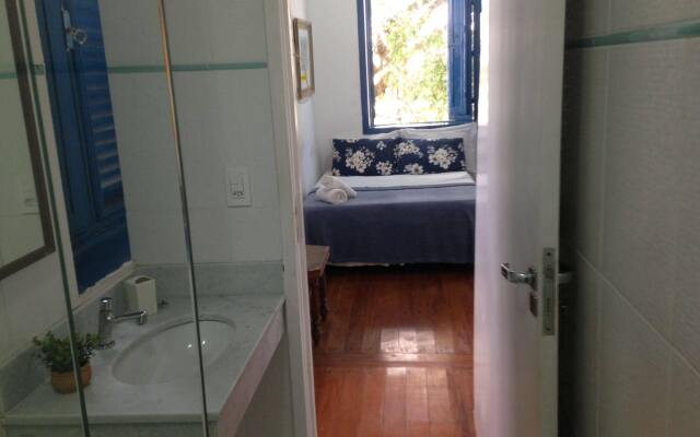 Brasileranza Hostel