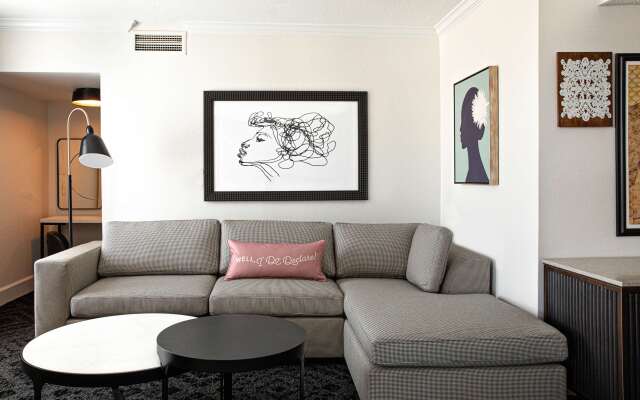 Mills House Charleston, Curio Collection by Hilton