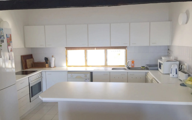20 Akrotiri Santorini