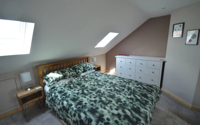 Modern 3 Bedroom Home Near Bedminster