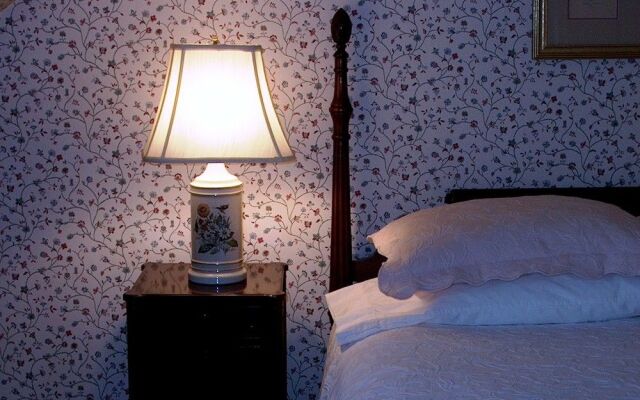 The Charleston House Bed & Breakfast