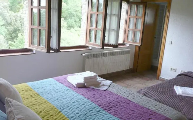 Casa Rural Masia Forn del Vidre