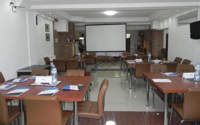Oriental Hotel