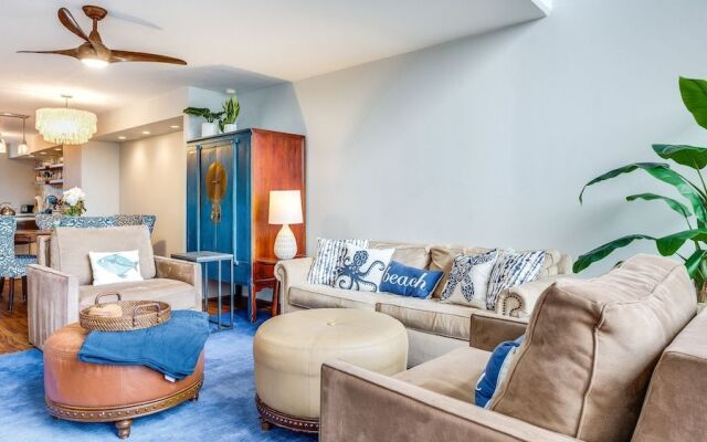 Hale O Kalani 2 Bedroom Condo by RedAwning