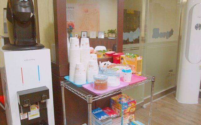 Laon Guest House - Hostel