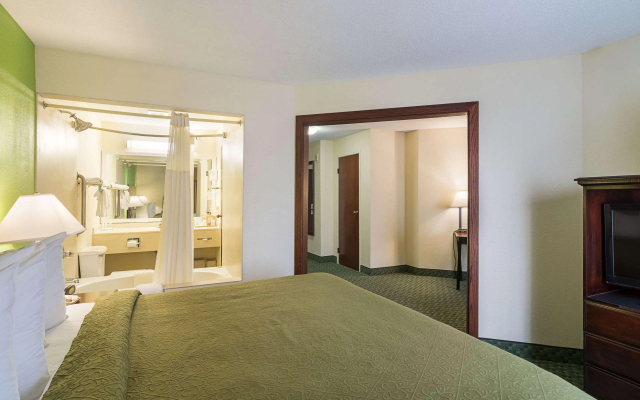 Quality Inn & Suites near I-80 and I-294