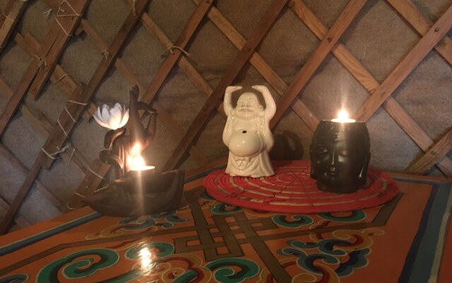 Les Yourtes Bourcominoises