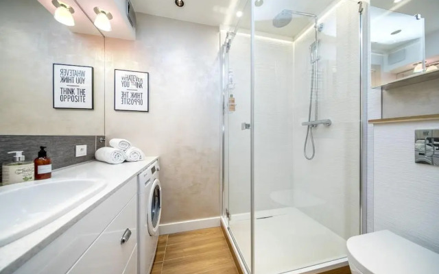 Golden Apartament by Your Freedom