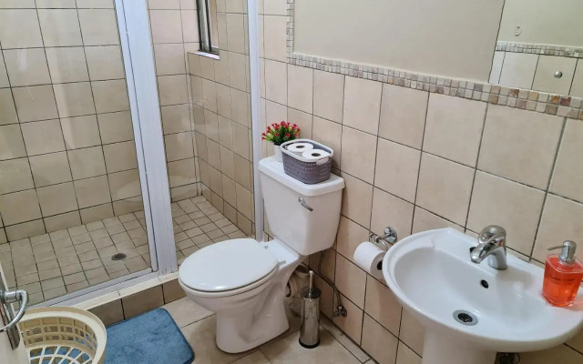 Midrand Ninth on Lever Shalom