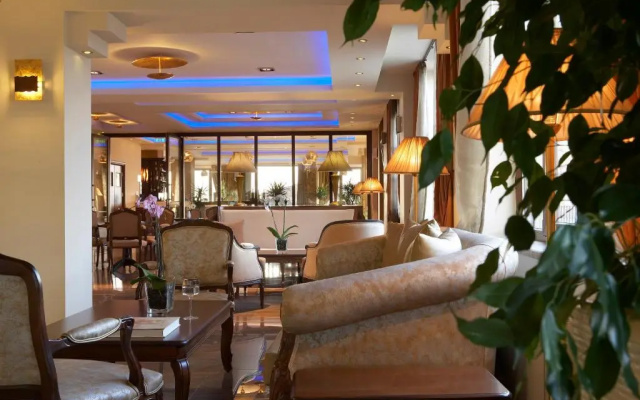 Anthemus Sea Beach Hotel & Spa