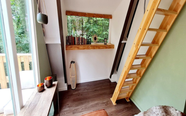 Cozy Woodland Chalet Near Durbuy