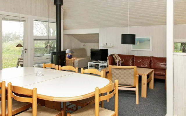 6 Person Holiday Home in Humble-by Traum