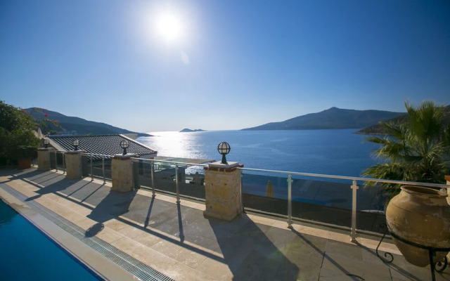 Villa Jannadutania by Akdenizvillam