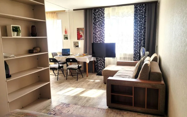 Апартаменты Хоум Тайм на улице Адмирала Кузнецова, д. 80