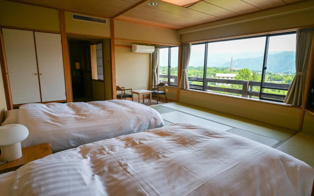Hotel Goryukan – Guest Rooms – Hakuba
