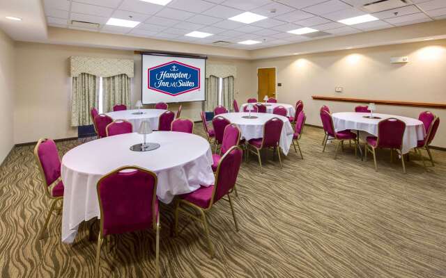 Hampton Inn & Suites Augusta West