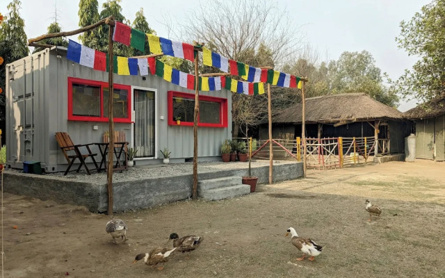 Tuk Tuk Gilhari Noida