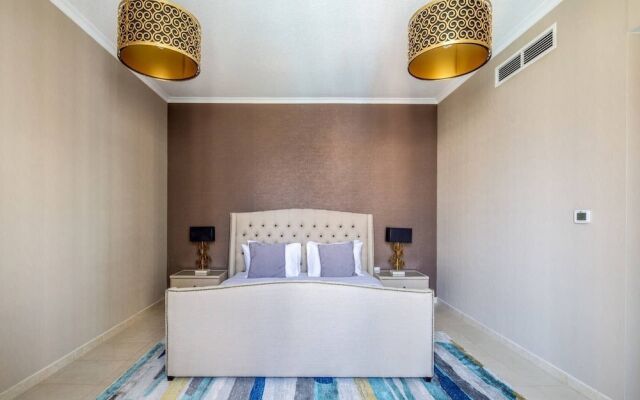 Lavish 2BR With Picturesque Burj Khalifa Views!