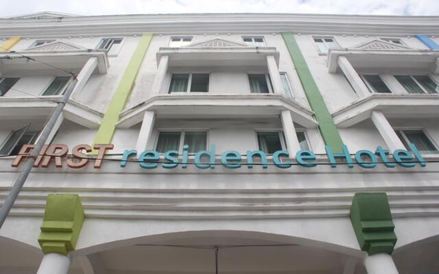 First Residence Hotel