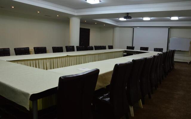Parlament Hotel