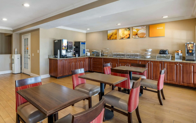 Comfort Suites San Clemente Beach